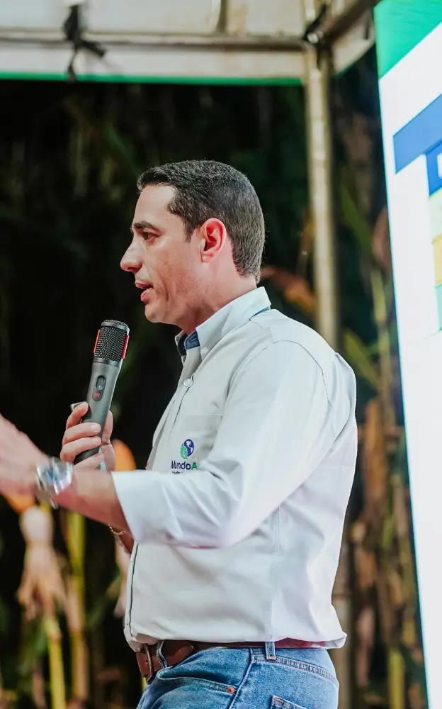 Hire our agronomic consulting services in Mato Grosso. Request a quote for precision technology and optimize your crop management with accurate data.